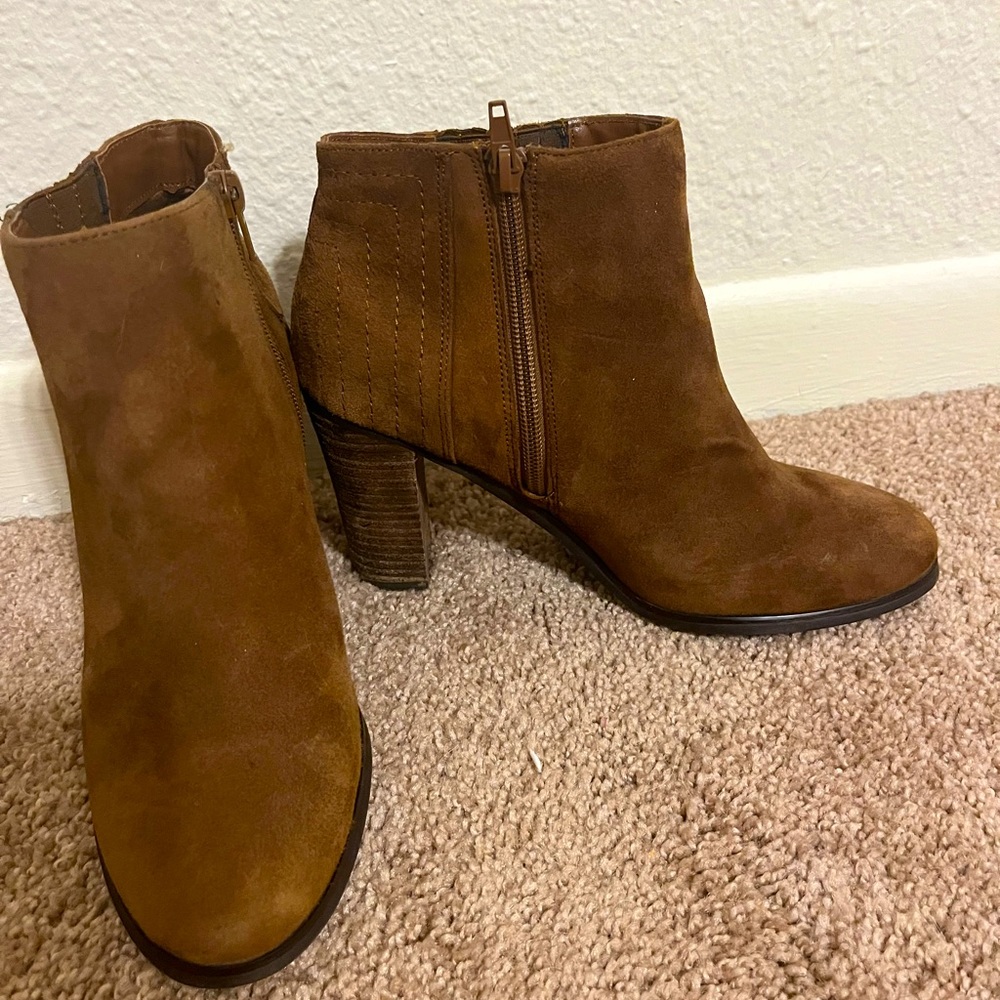 Carlos by Carlos Santana suede brown boots